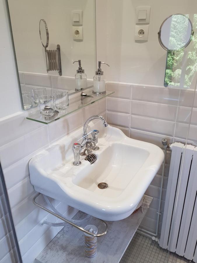 ラ・ブルブール Domaine Les Pradets Bed & Breakfast エクステリア 写真