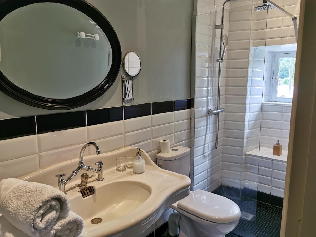 ラ・ブルブール Domaine Les Pradets Bed & Breakfast エクステリア 写真