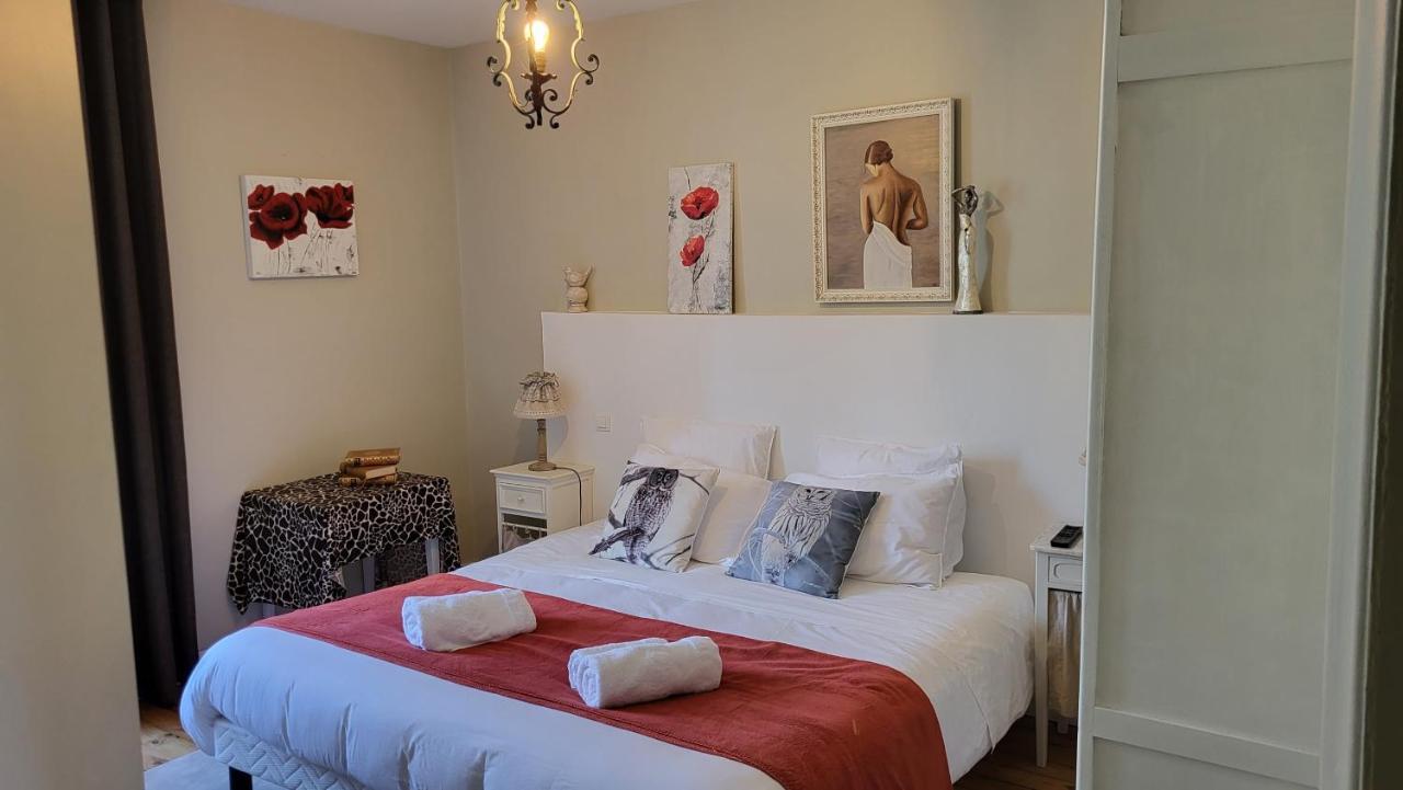 ラ・ブルブール Domaine Les Pradets Bed & Breakfast エクステリア 写真